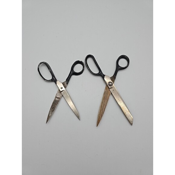 Vintage Black Metal Handle Scissors 6" Claus & 7" Unbranded Cuts Nicely - Picture 3 of 6